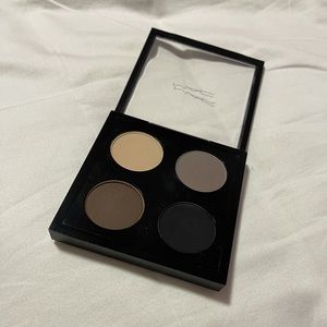 MAC // Eyeshadow Palette